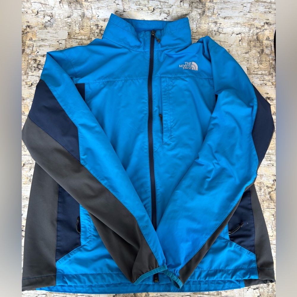 Men’s North Face Windbreaker